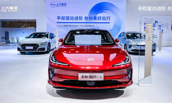 诸神乱战下，上汽以厚度重塑"老大"担当