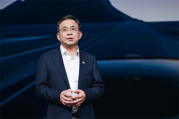 诸神乱战下，上汽以厚度重塑"老大"担当