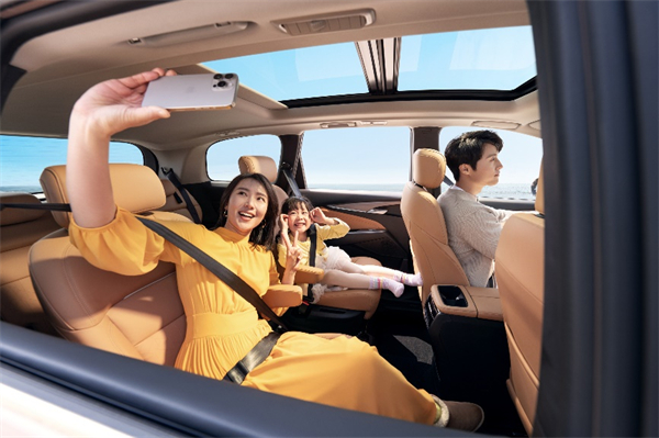 全球唯一10万级混动MPV——上汽大通 G50 混动上市，售价13.98万起